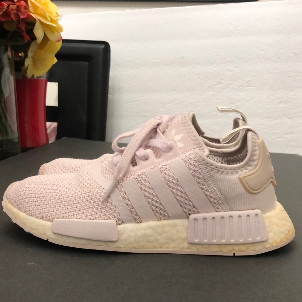 ADIDAS NMD-R1 CASUAL SNEAKERS WOMENS SIZE 7